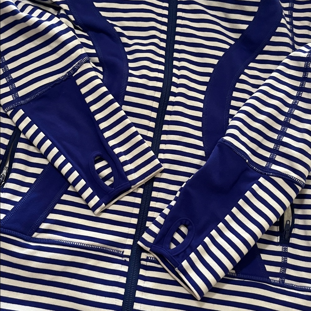 Lululemon Athletica Blue Striped Jacket - Picture 10 of 10